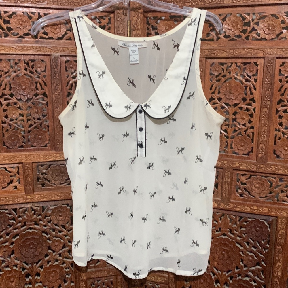 Great cat tank with preppy collar